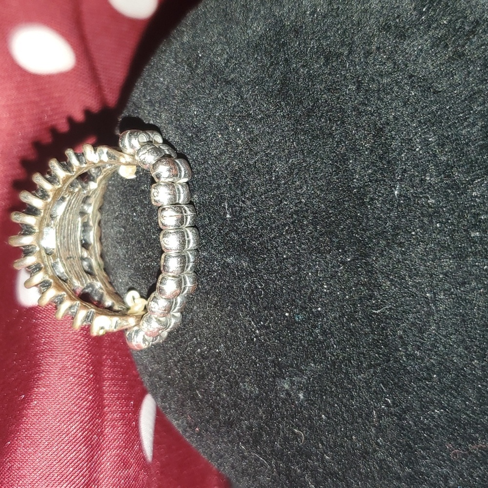 BEAUTIFUL Cosmetic Ring - Picture 3 of 5